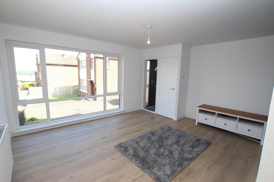 10 Fairhill Gardens