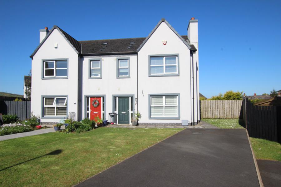 26 Cashelton Manor