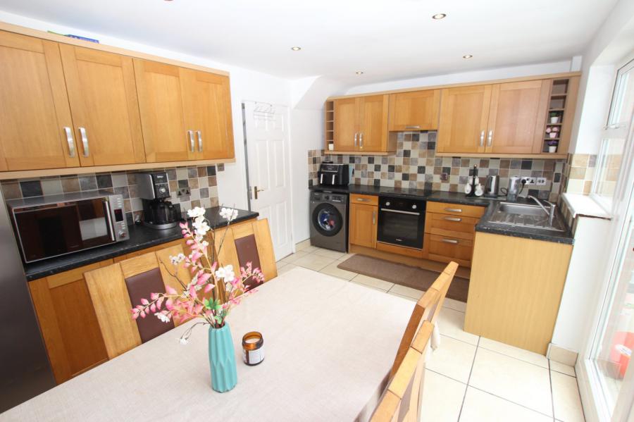 25 Kings Walk