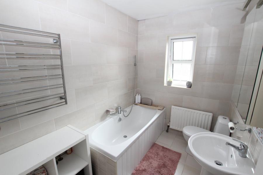 25 Carnbeg Dale