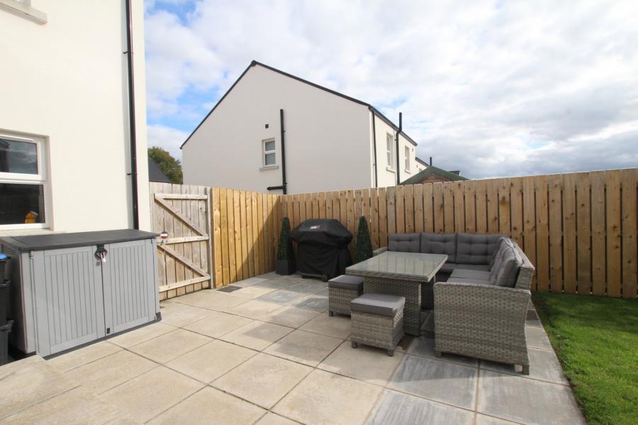 16 Rushfield Place