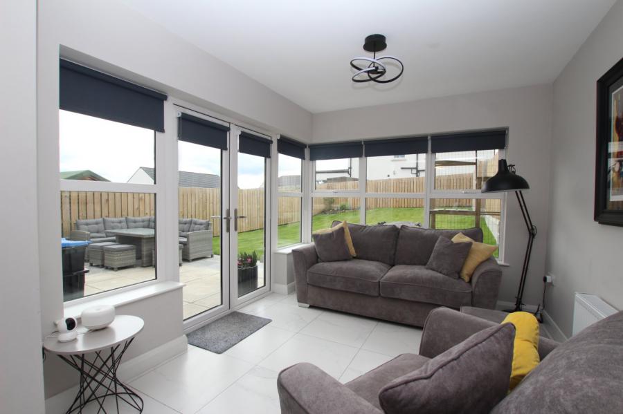16 Rushfield Place