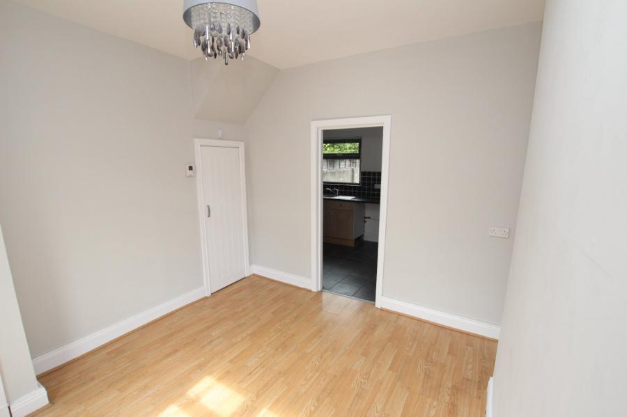 47 Longlands Road
