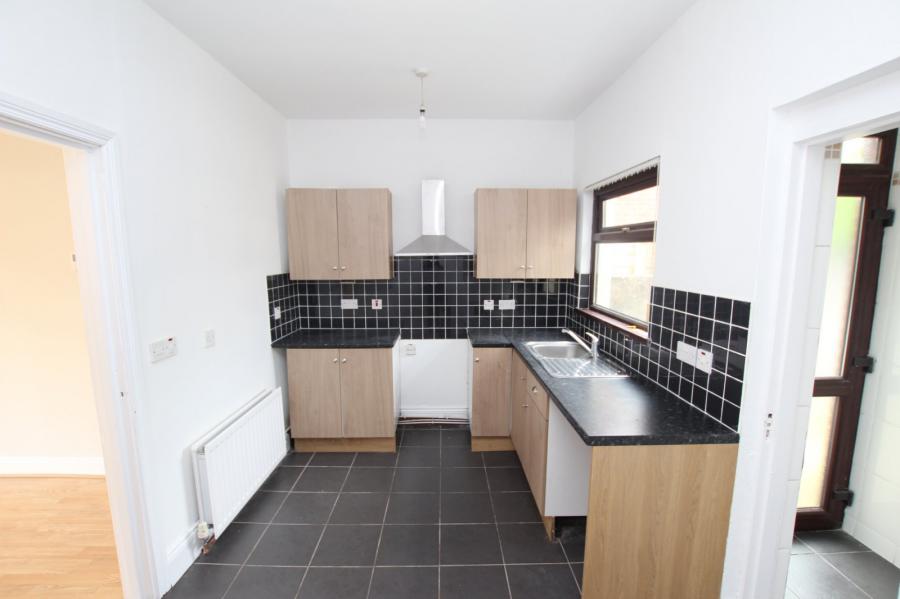 47 Longlands Road