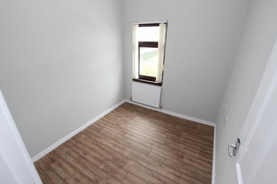 47 Longlands Road