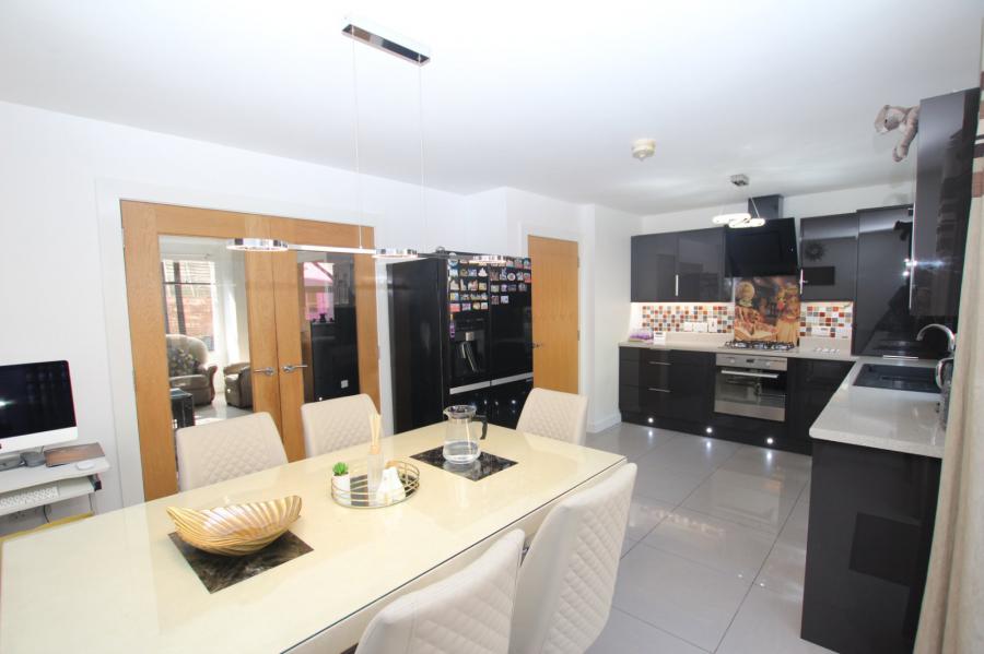 62 Wolfhill Manor