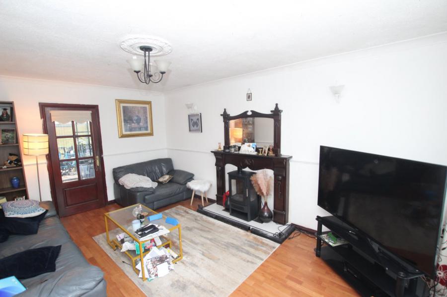 25 Dorchester Gardens