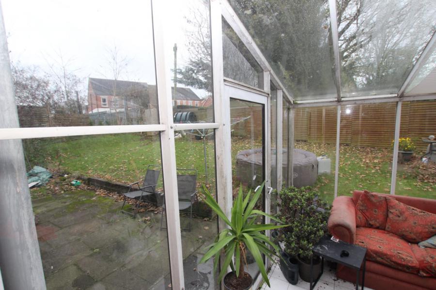 25 Dorchester Gardens