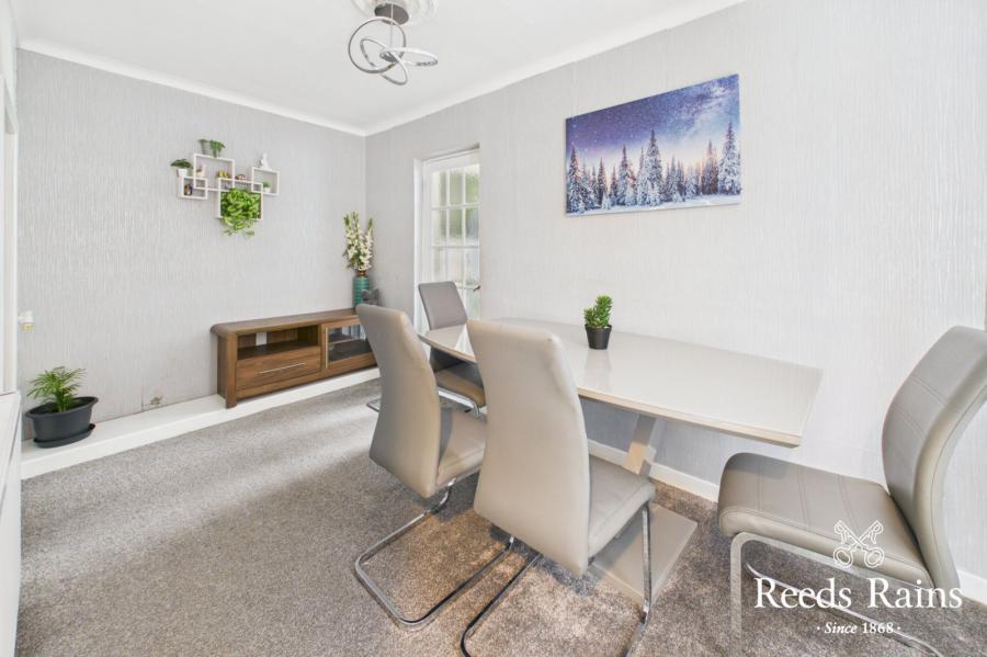 172 Joanmount Gardens