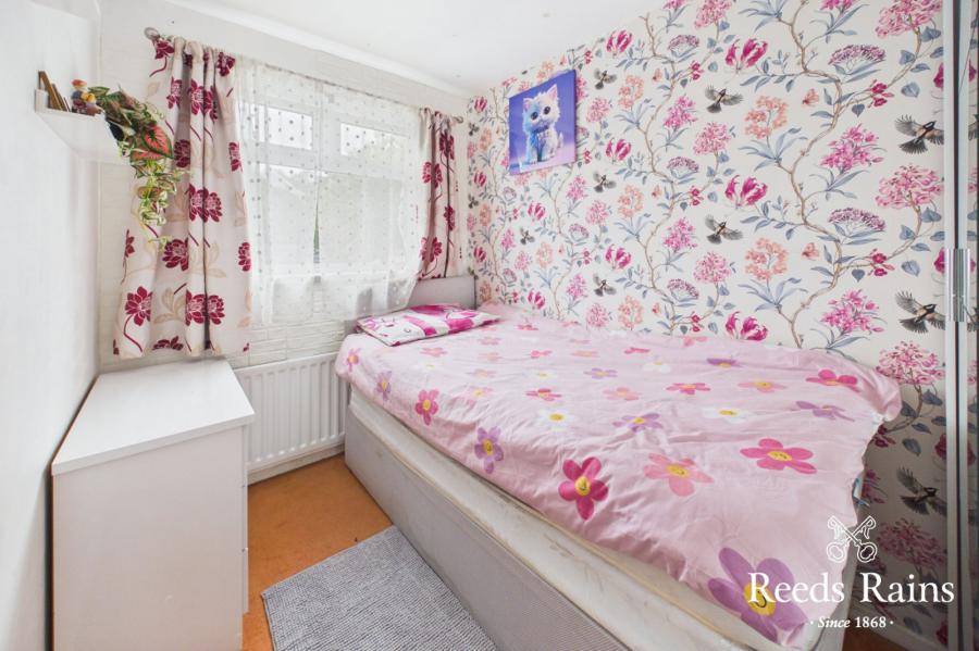 172 Joanmount Gardens