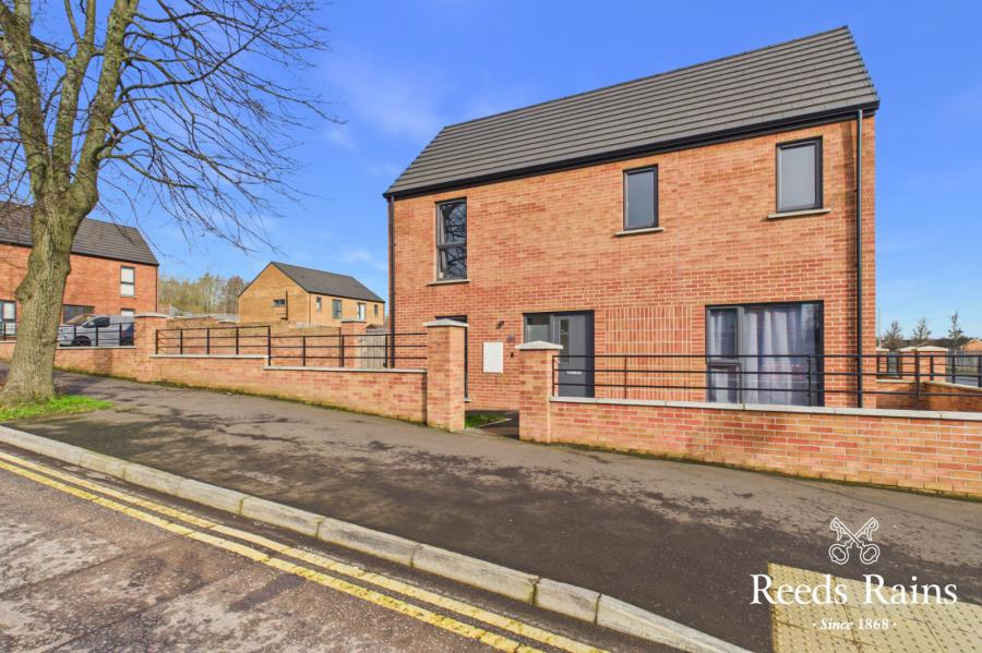 35 Alexandra Park Avenue