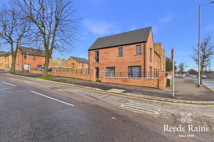 35 Alexandra Park Avenue