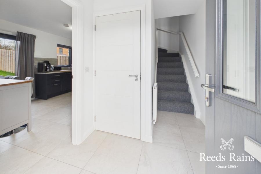 35 Alexandra Park Avenue