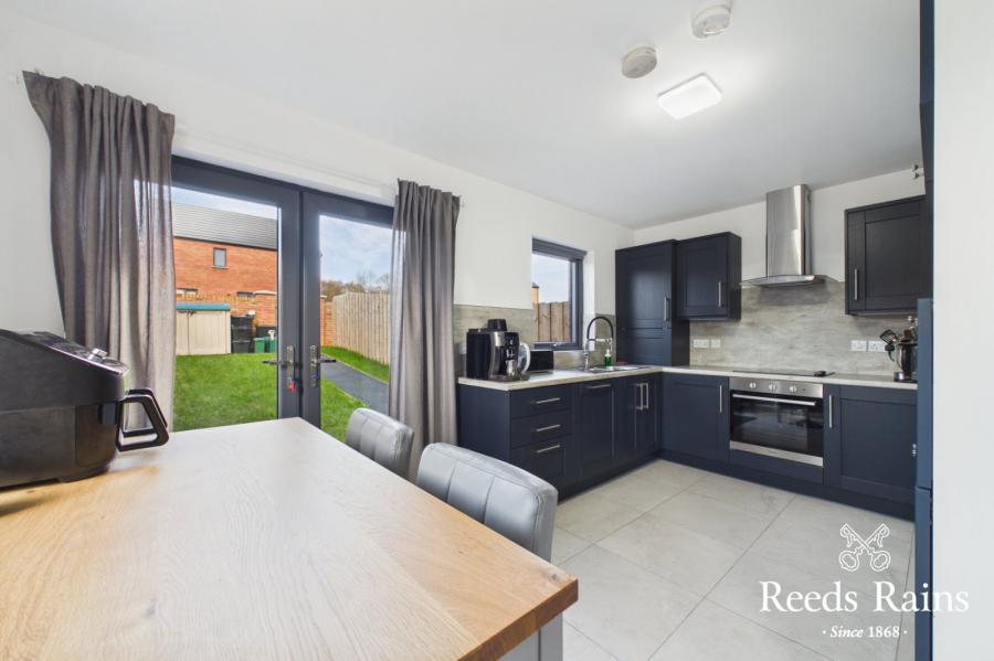 35 Alexandra Park Avenue