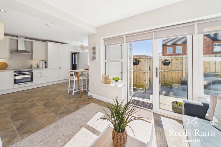 8 Rushfield Place