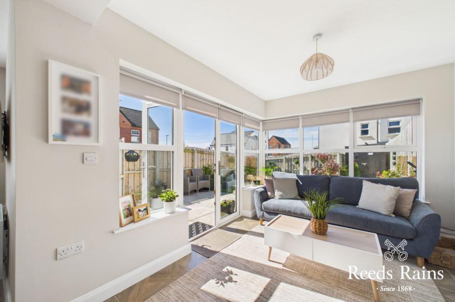 8 Rushfield Place