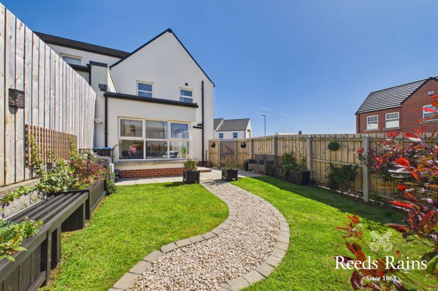 8 Rushfield Place