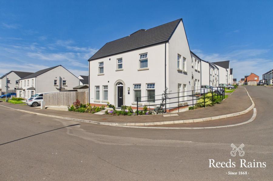 8 Rushfield Place