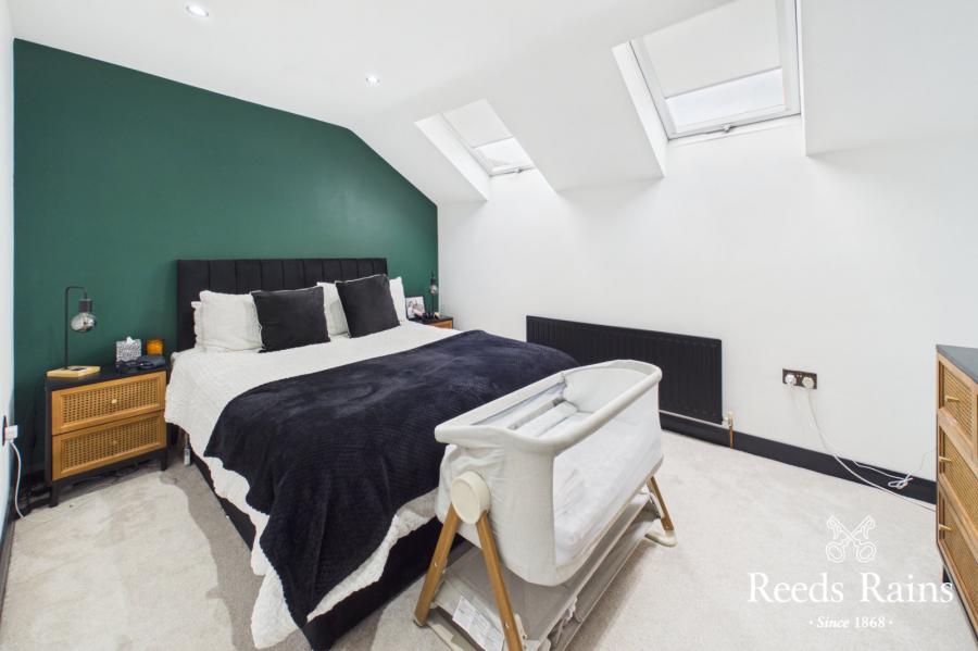 24 Mill Church Manor