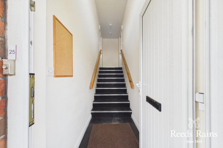 24 Mill Church Manor