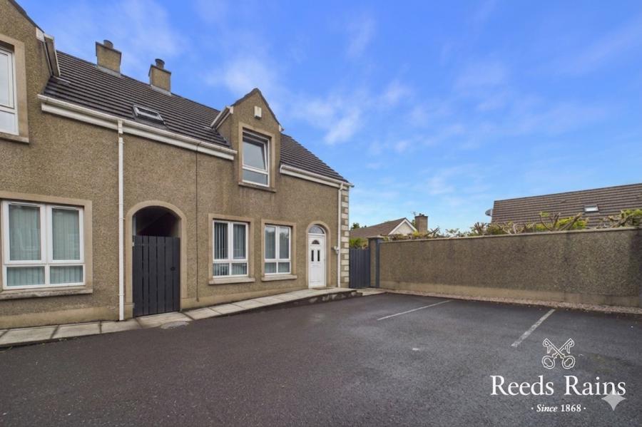 3 Hydepark Court