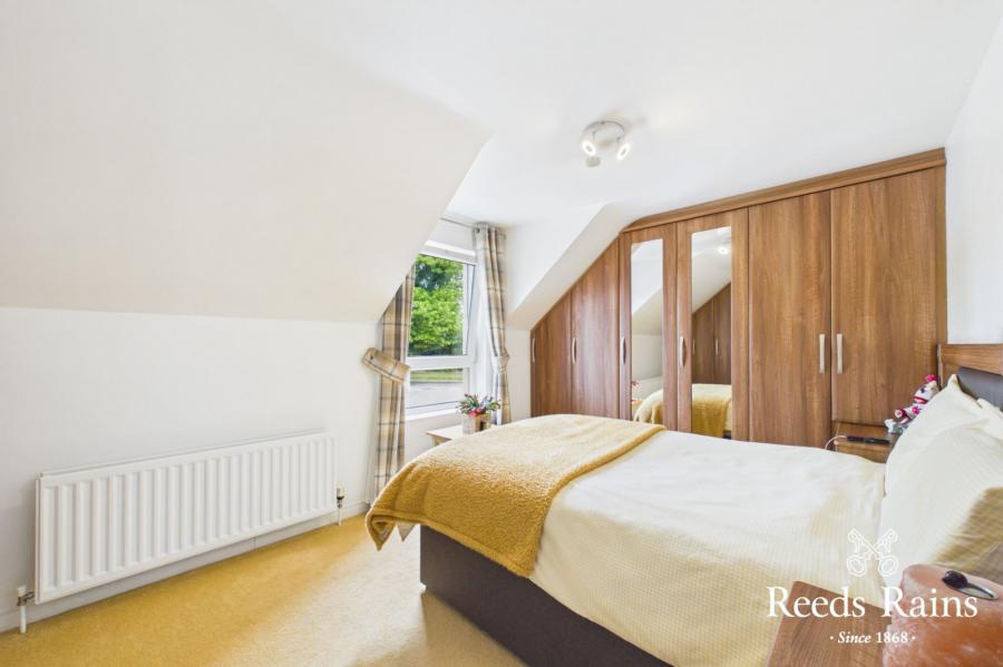 3 Hydepark Court