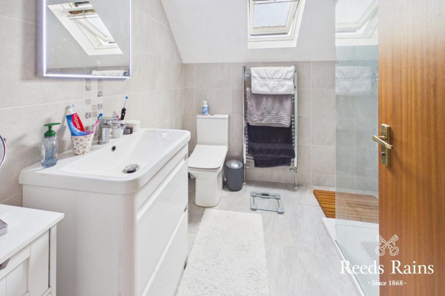 8 Victoria Close