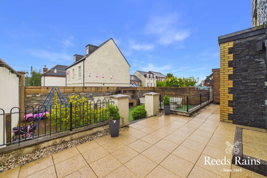 99 Blackrock Square
