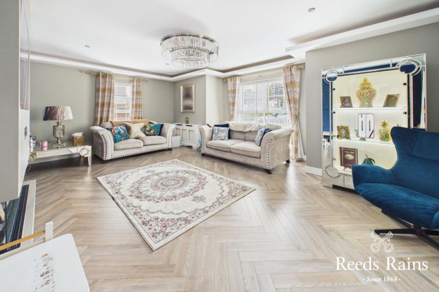 99 Blackrock Square