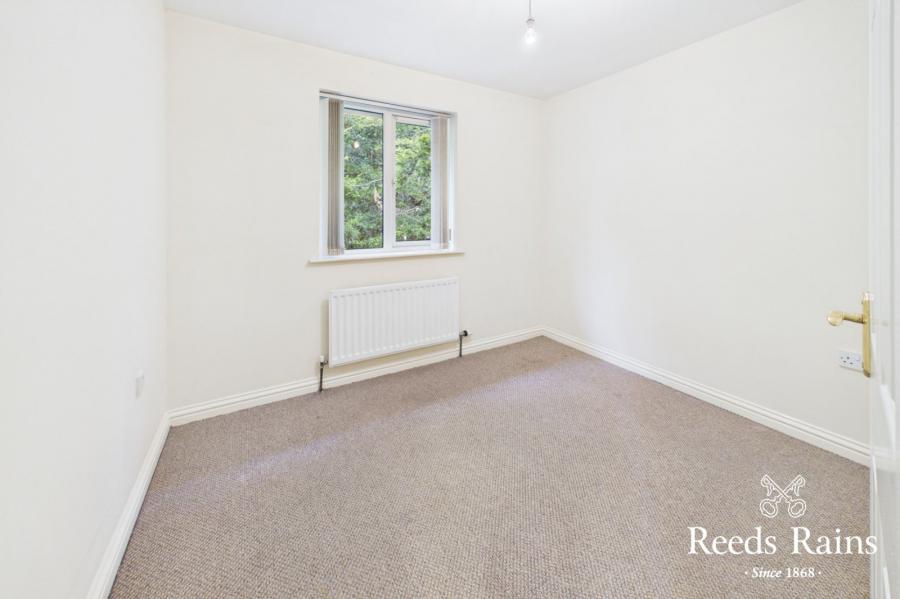 32 Glenmount Road