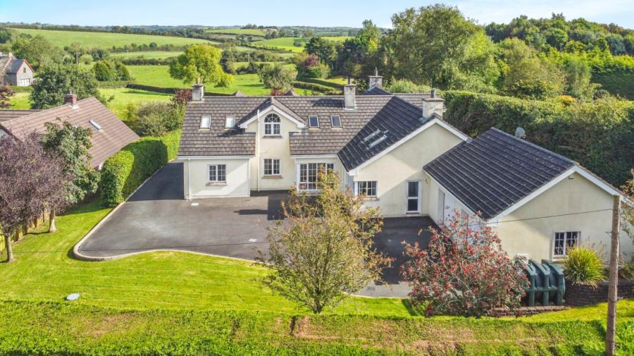 8a, Back Road, cargacreevy, lisburn, BT27 6TR