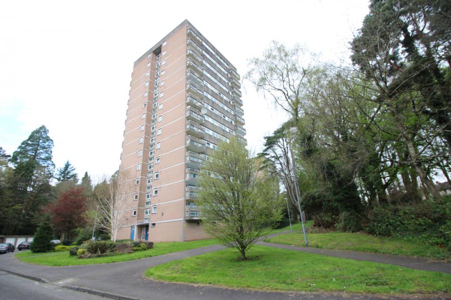 1a Ferndale House, dunmurry, belfast, BT17 9DB