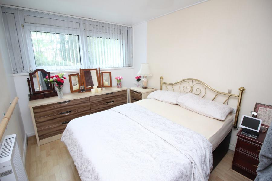 1a Ferndale House