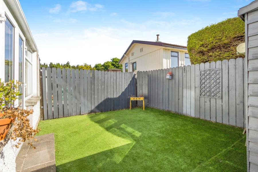 9 Roseville Gardens
