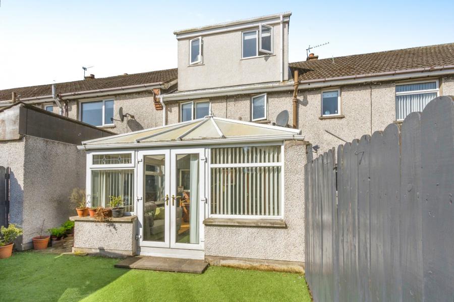 9 Roseville Gardens