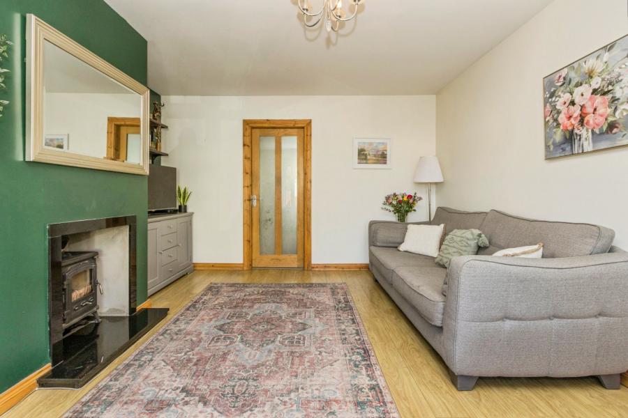 9 Roseville Gardens