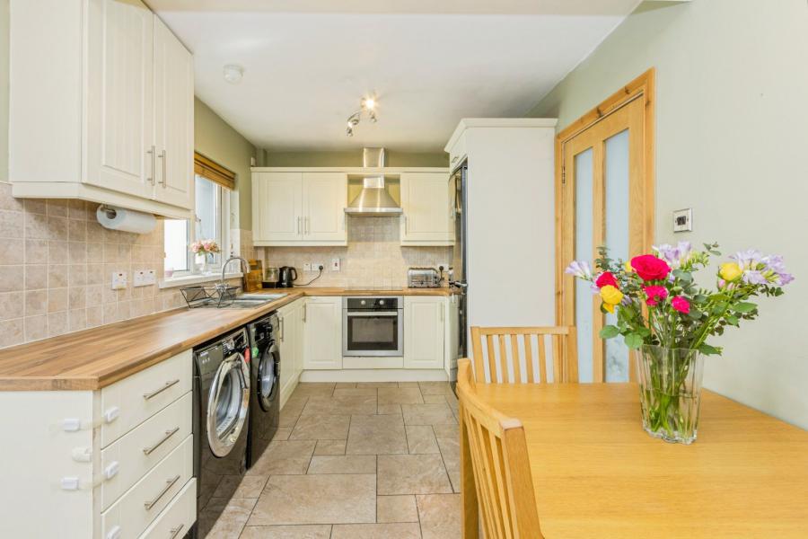 9 Roseville Gardens
