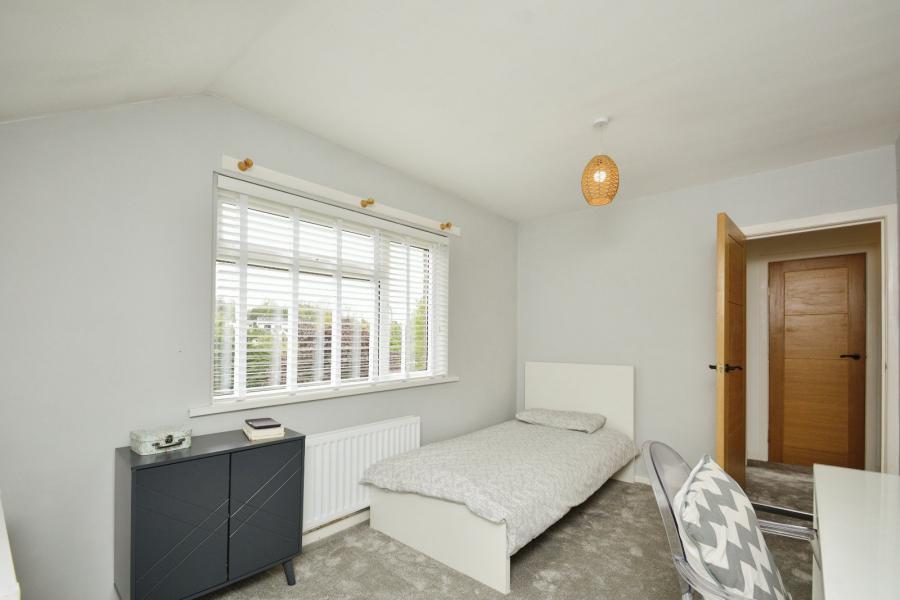12 Kensington Gardens