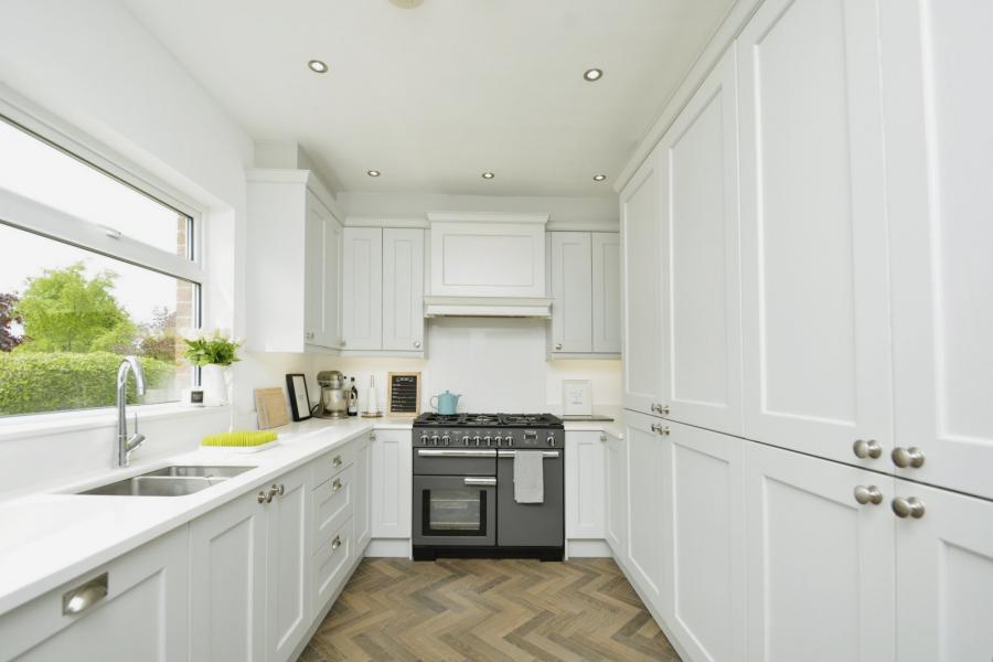 12 Kensington Gardens