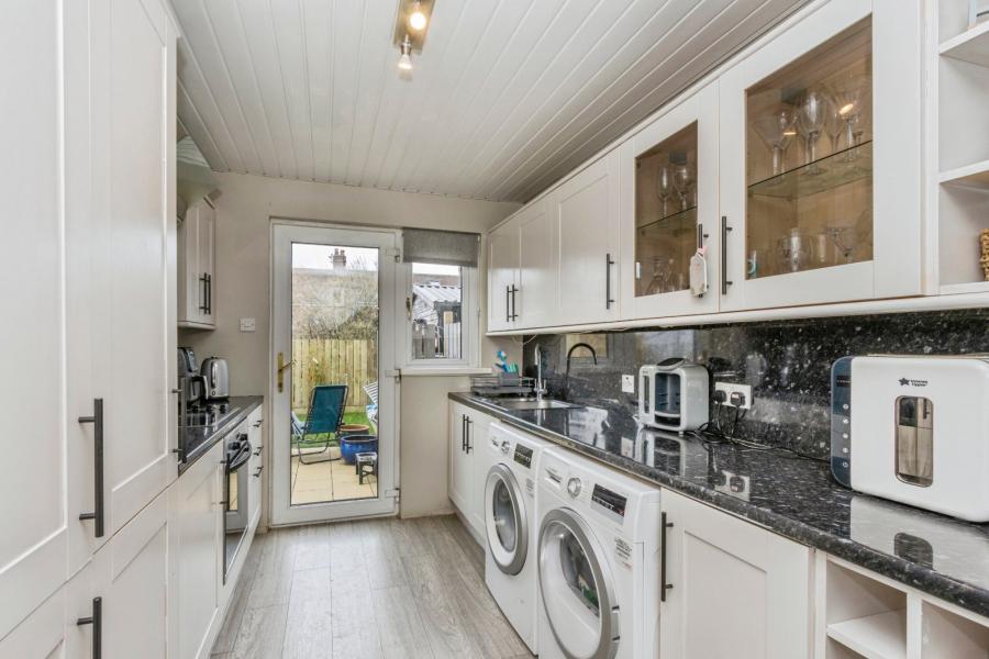 7 Sandymount Close