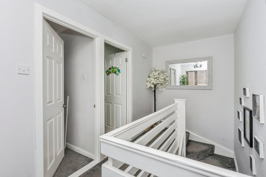 7 Sandymount Close