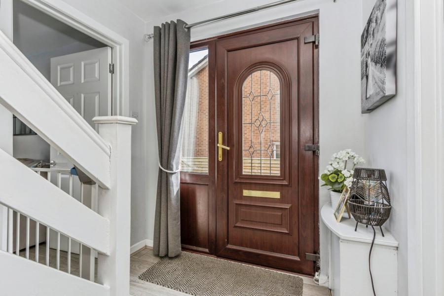 7 Sandymount Close