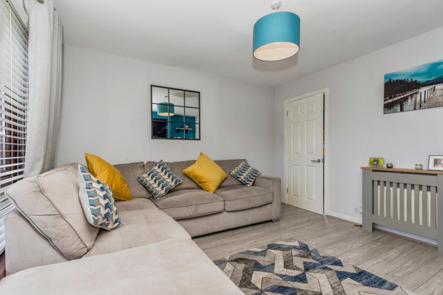 7 Sandymount Close