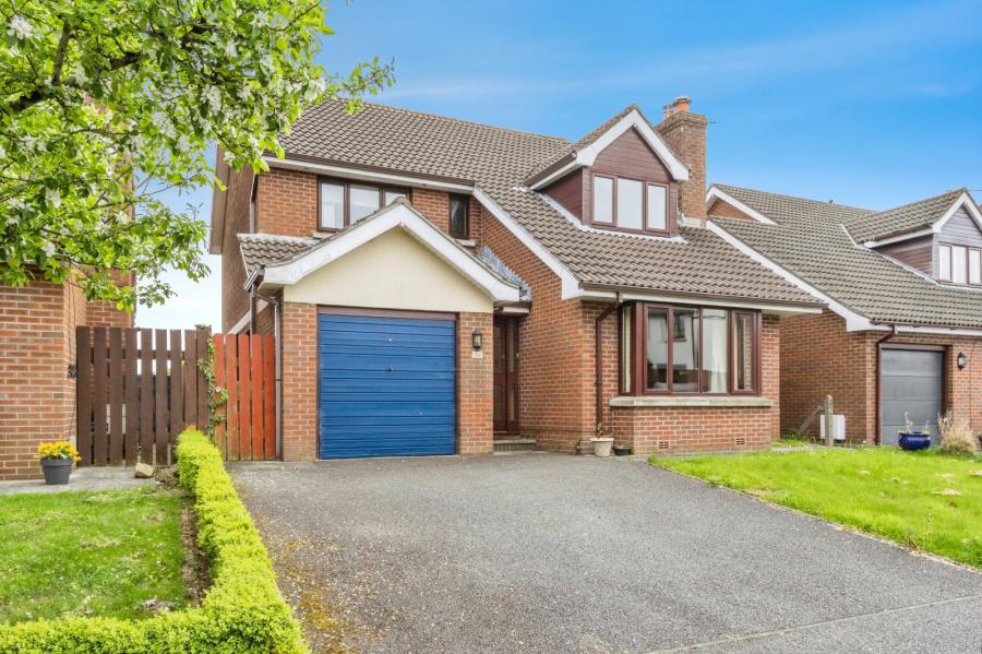26 Kirkwoods Park