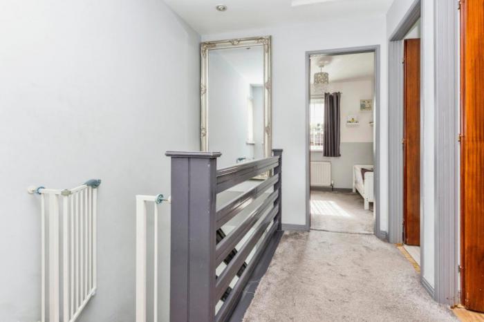 4 Willow Grove