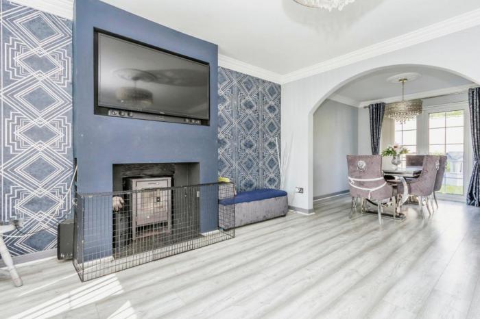 4 Willow Grove