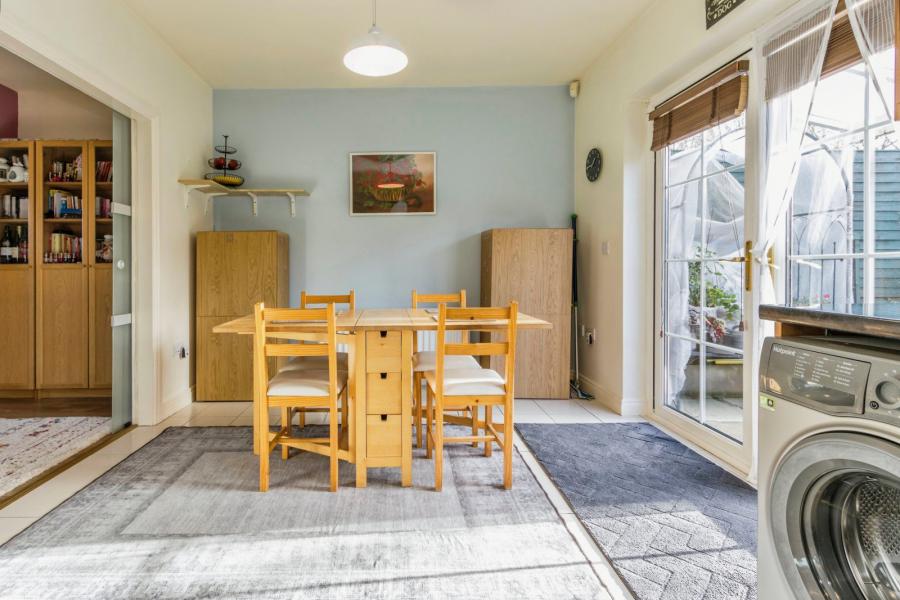 4 Quillyburn Lane