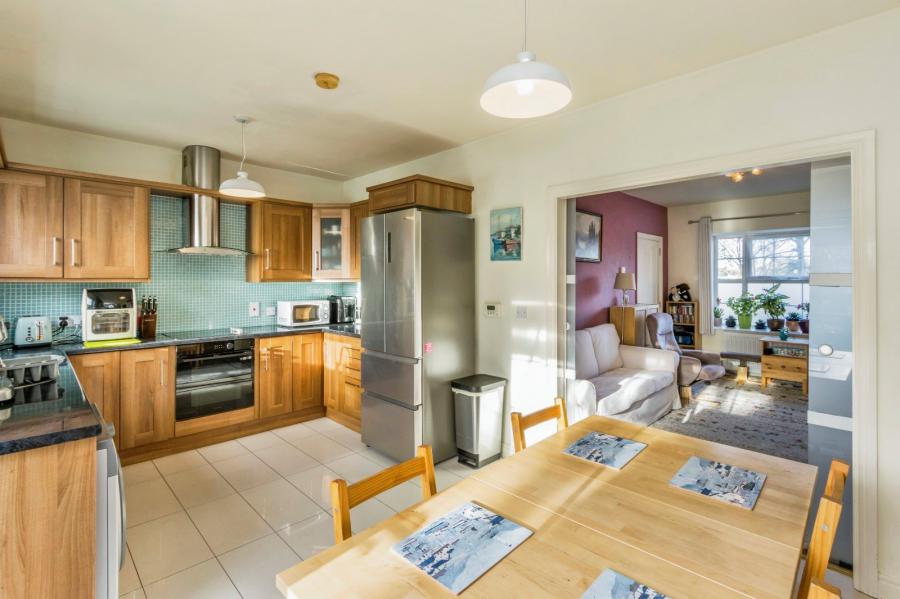 4 Quillyburn Lane