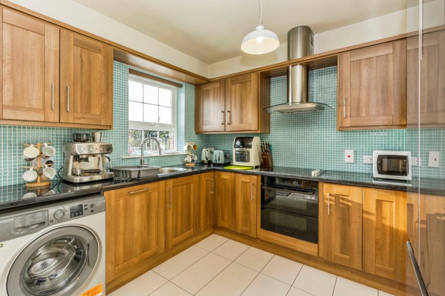 4 Quillyburn Lane