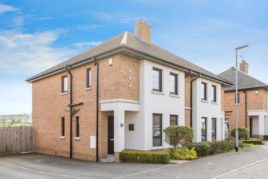 45 Ballantine Lane